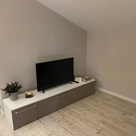 Chez Maghy Αόστα